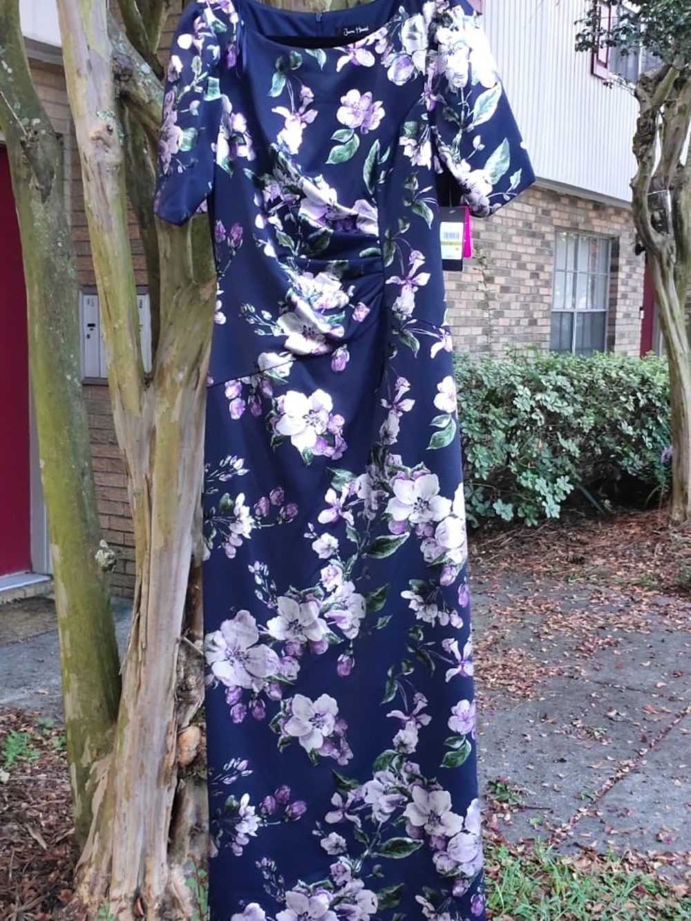 Jessica Howard Navy Floral Ruched Maxi Dress with Purple and White Blooms🌷💙